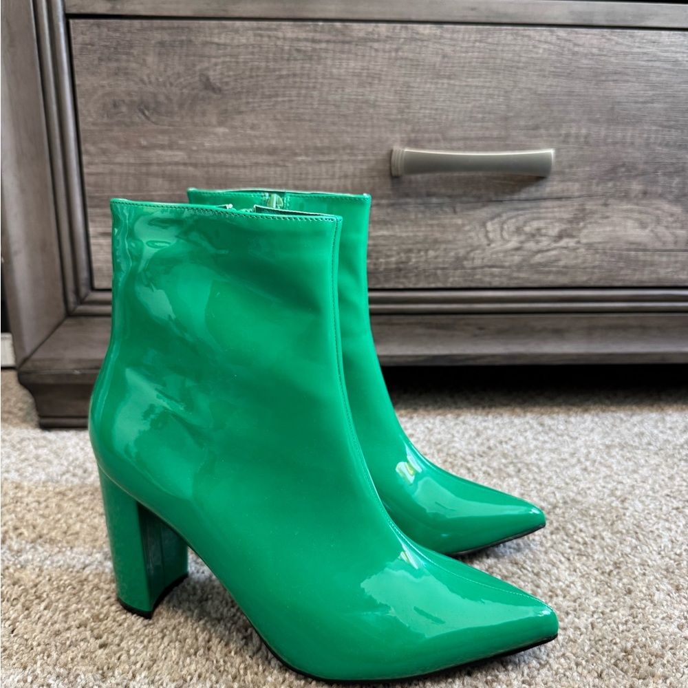 Amazon Essentials Green Ankle Boots & Booties